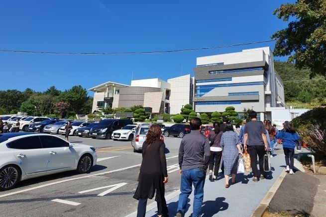추석 연휴 대전추모공원 성묘객 편의를 제공한 모습 (2019년도) ⓒ 대전시제공