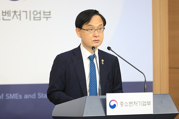 강성천 중소벤처기업부 차관이 12일 정부서울청사 별관에서 대한민국 동행세일 관련 사전브리핑을 하고 있다.<br>
(사진=중소벤처기업부 제공)