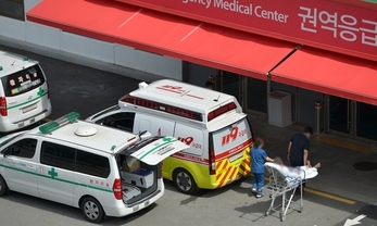 병원은 거부 이유 없다, '뺑뺑이 사망' 엄중 경고